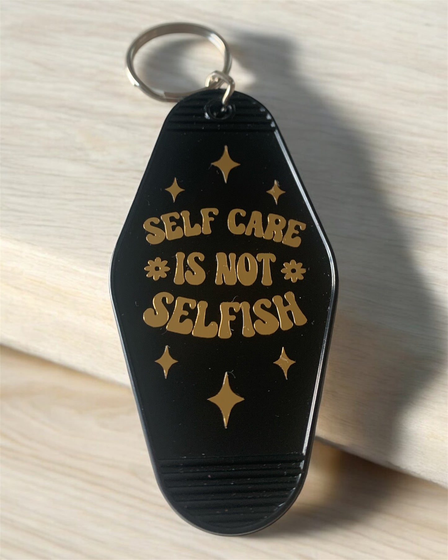 Porte-clés Motel « Selfcare Is Not Selfish » Fait main